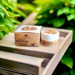 Laibaglow Peach Milk Moisturizer Cream with Vitamin C & E